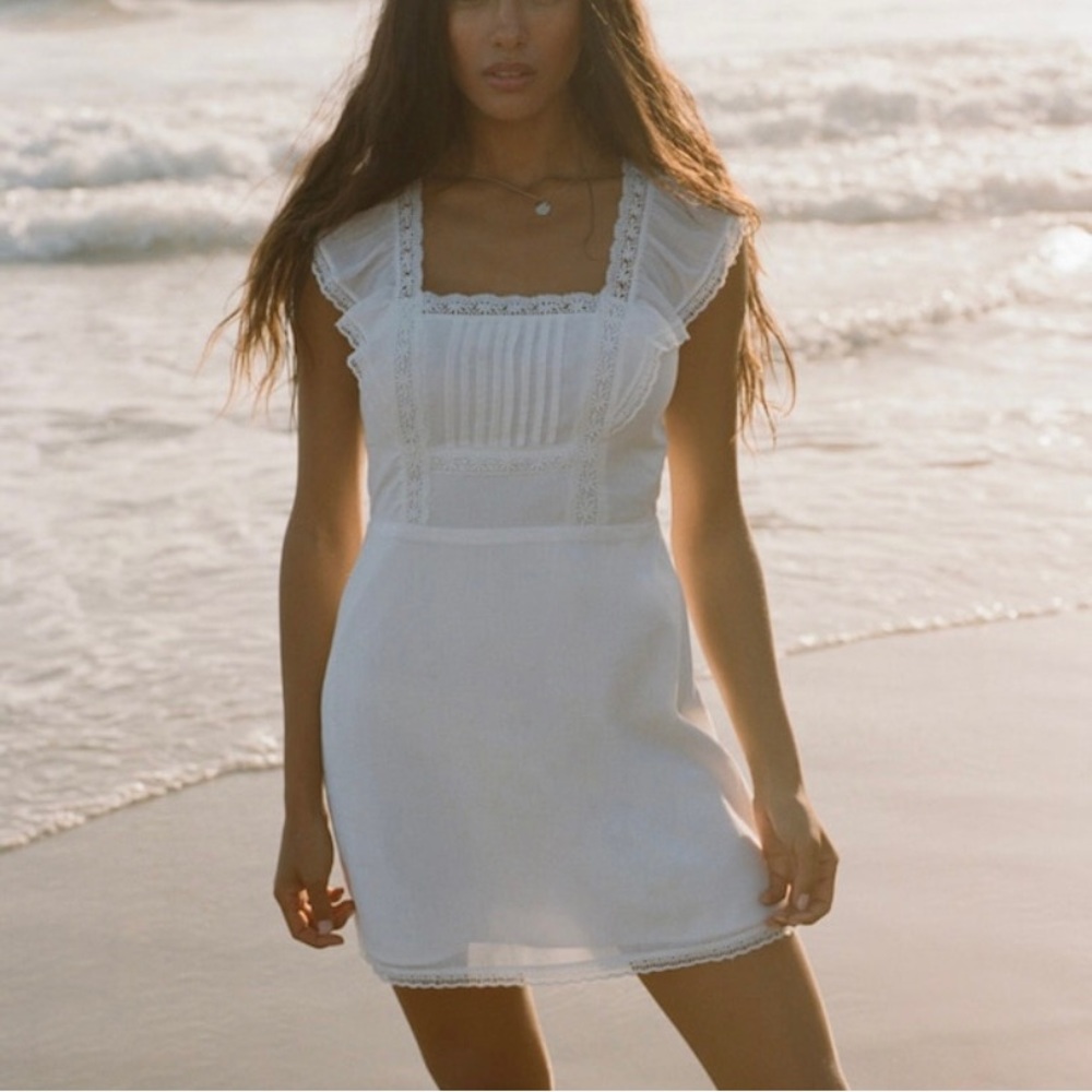Abercrombie white backless cotton/lace dress
